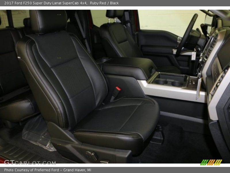 Front Seat of 2017 F250 Super Duty Lariat SuperCab 4x4