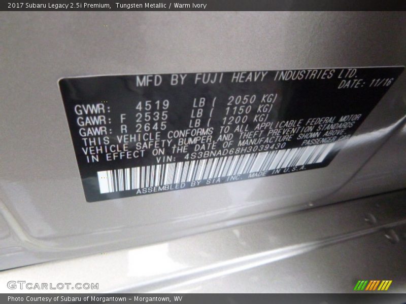 Tungsten Metallic / Warm Ivory 2017 Subaru Legacy 2.5i Premium