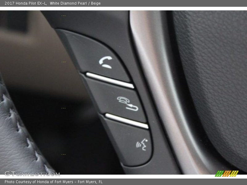 Controls of 2017 Pilot EX-L