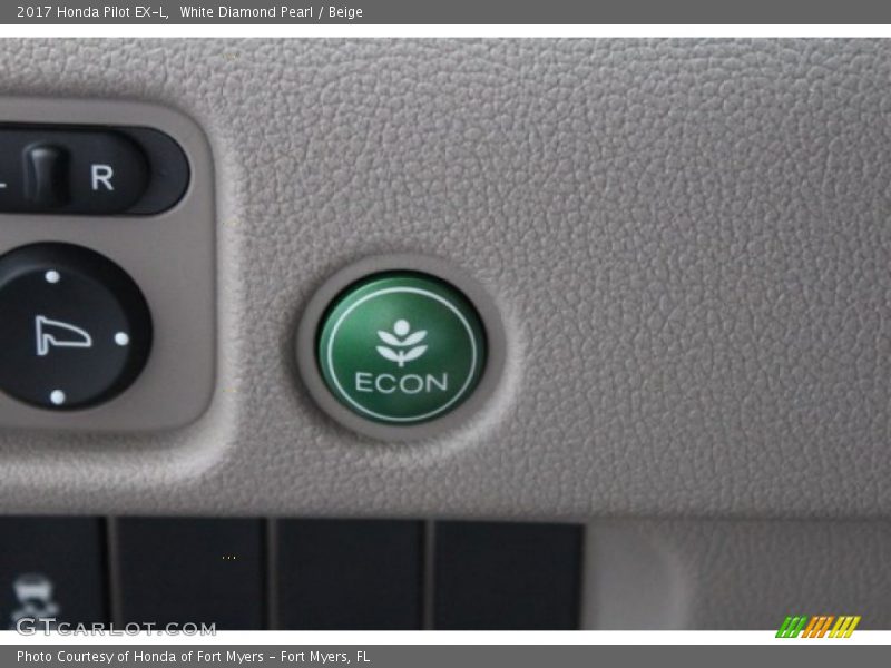 Controls of 2017 Pilot EX-L