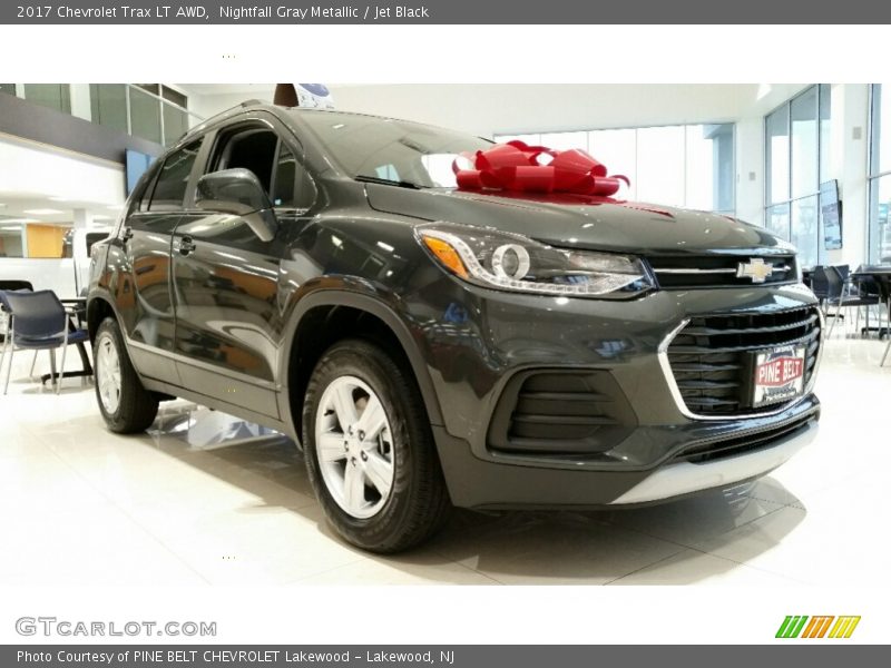 Nightfall Gray Metallic / Jet Black 2017 Chevrolet Trax LT AWD