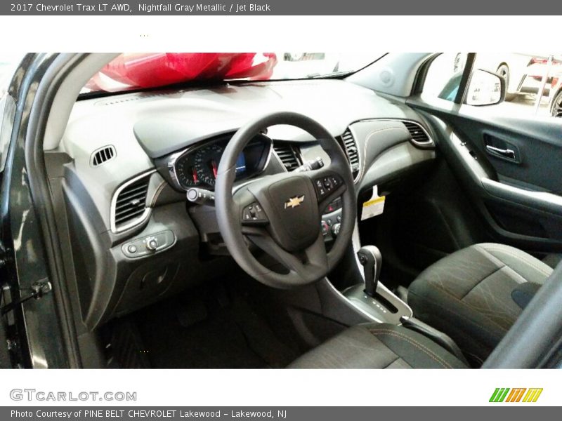Nightfall Gray Metallic / Jet Black 2017 Chevrolet Trax LT AWD
