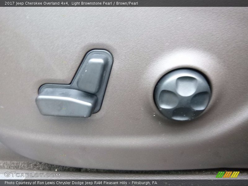 Controls of 2017 Cherokee Overland 4x4