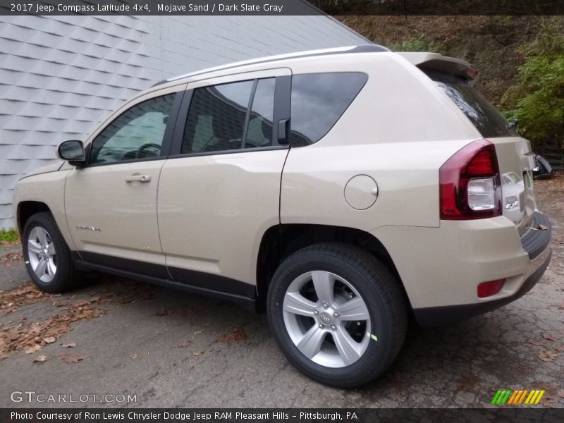 Mojave Sand / Dark Slate Gray 2017 Jeep Compass Latitude 4x4