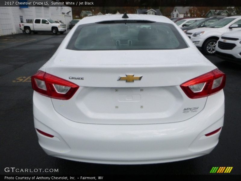 Summit White / Jet Black 2017 Chevrolet Cruze LS