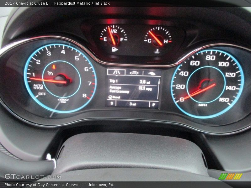 Pepperdust Metallic / Jet Black 2017 Chevrolet Cruze LT