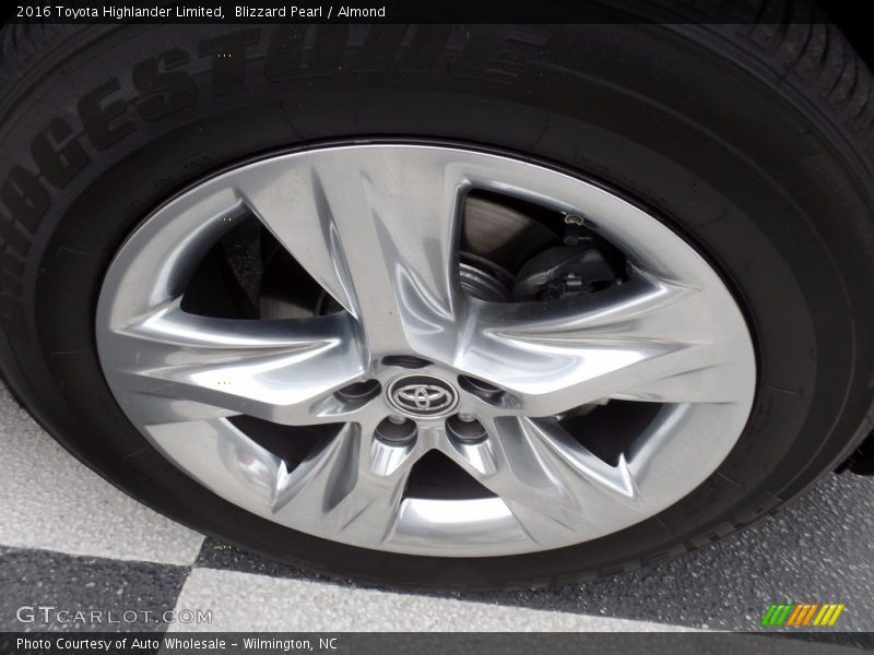 Blizzard Pearl / Almond 2016 Toyota Highlander Limited