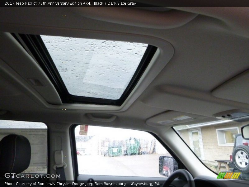 Black / Dark Slate Gray 2017 Jeep Patriot 75th Anniversary Edition 4x4