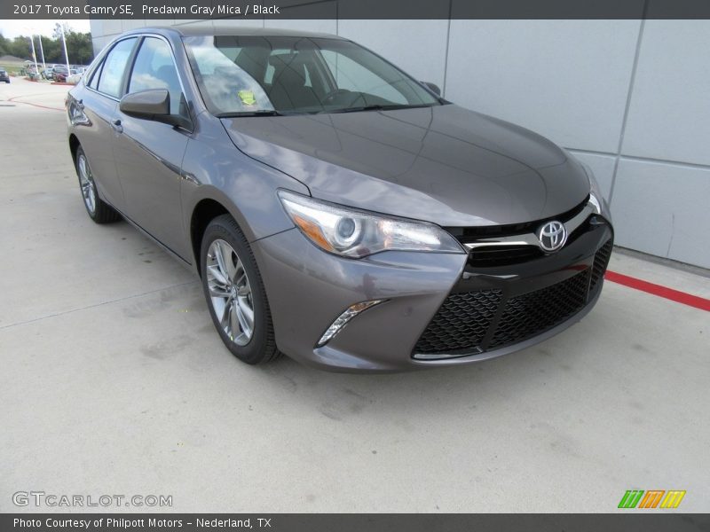 Predawn Gray Mica / Black 2017 Toyota Camry SE