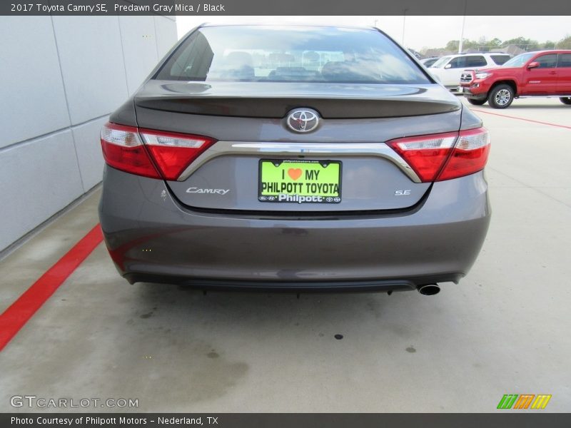 Predawn Gray Mica / Black 2017 Toyota Camry SE