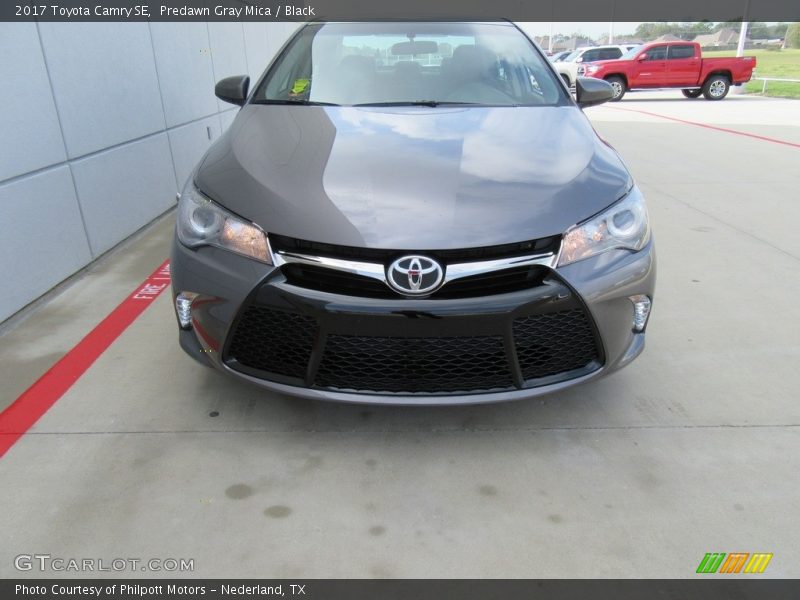 Predawn Gray Mica / Black 2017 Toyota Camry SE
