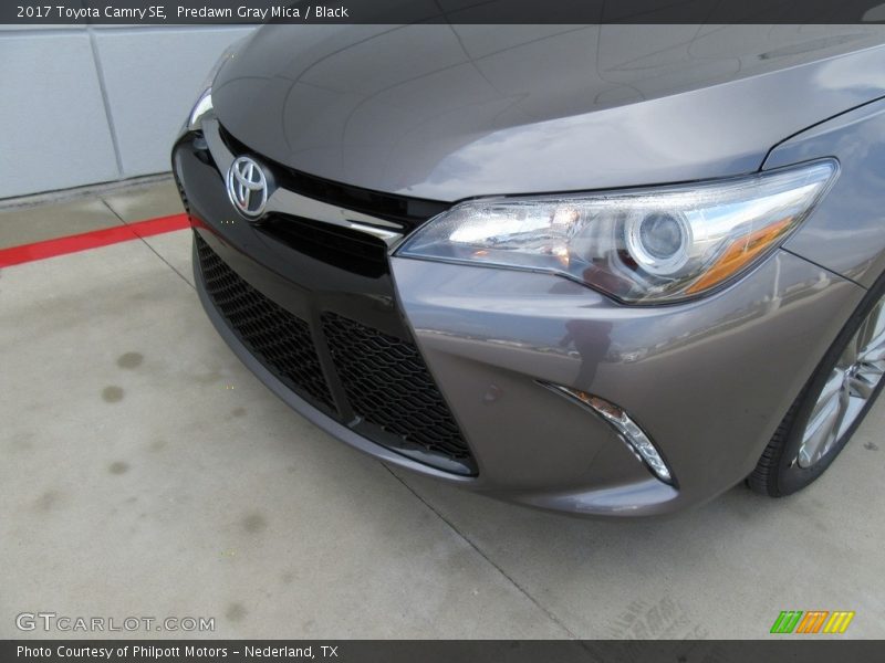 Predawn Gray Mica / Black 2017 Toyota Camry SE