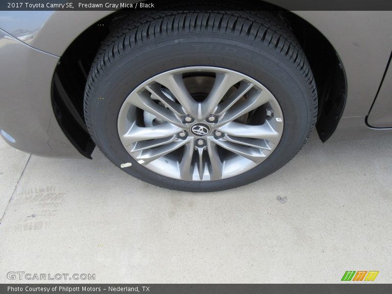 Predawn Gray Mica / Black 2017 Toyota Camry SE