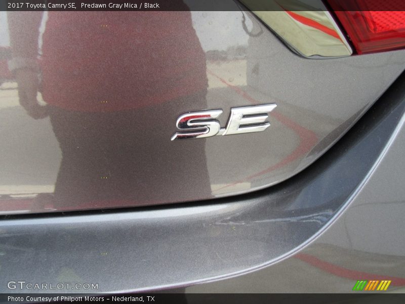 Predawn Gray Mica / Black 2017 Toyota Camry SE
