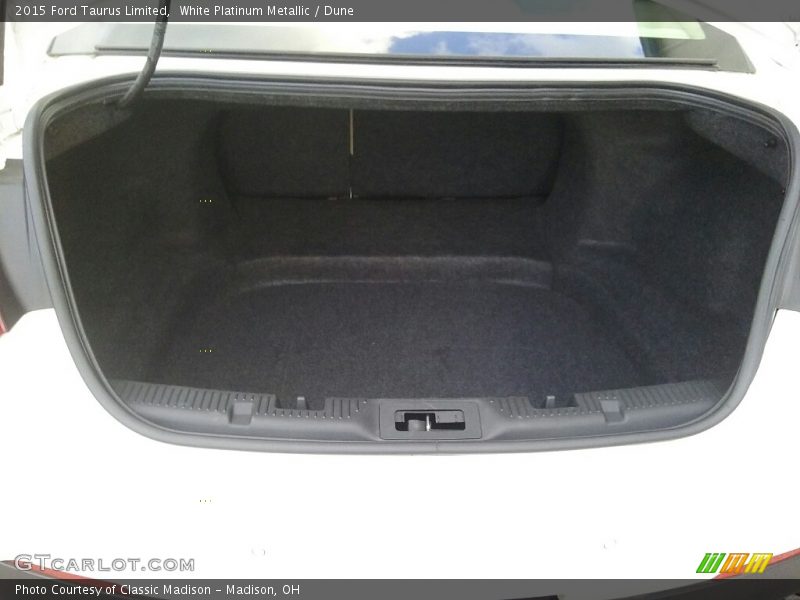 White Platinum Metallic / Dune 2015 Ford Taurus Limited
