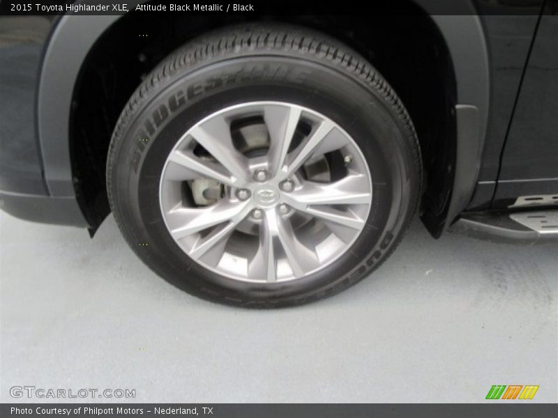 Attitude Black Metallic / Black 2015 Toyota Highlander XLE