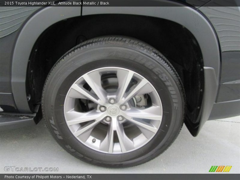 Attitude Black Metallic / Black 2015 Toyota Highlander XLE