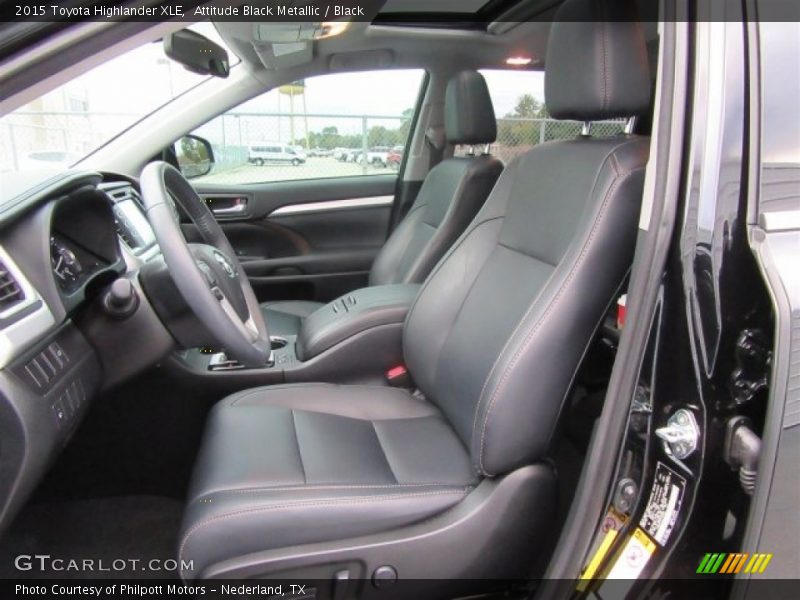 Attitude Black Metallic / Black 2015 Toyota Highlander XLE