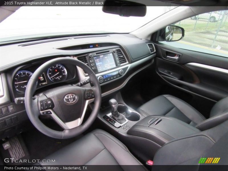 Attitude Black Metallic / Black 2015 Toyota Highlander XLE