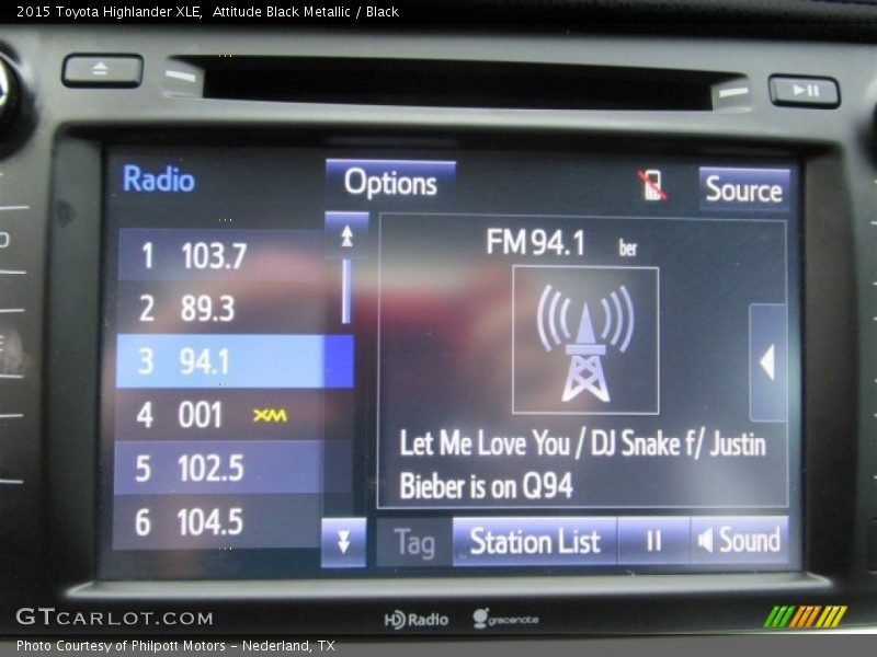 Attitude Black Metallic / Black 2015 Toyota Highlander XLE