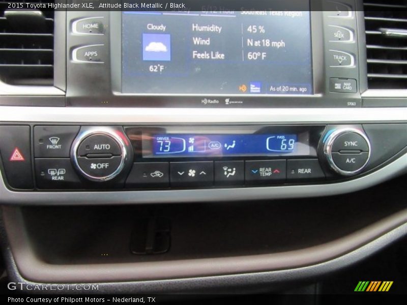 Attitude Black Metallic / Black 2015 Toyota Highlander XLE