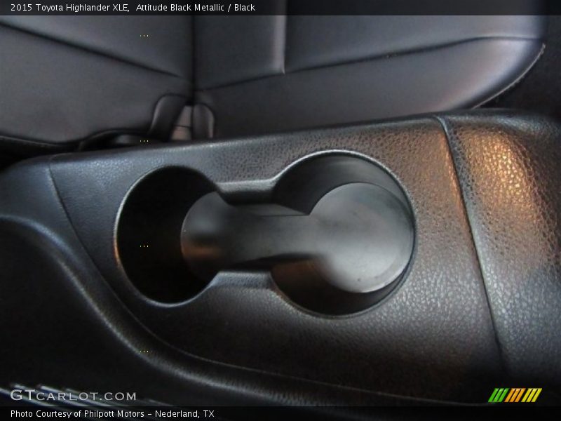 Attitude Black Metallic / Black 2015 Toyota Highlander XLE
