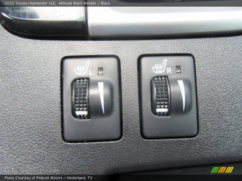 Attitude Black Metallic / Black 2015 Toyota Highlander XLE