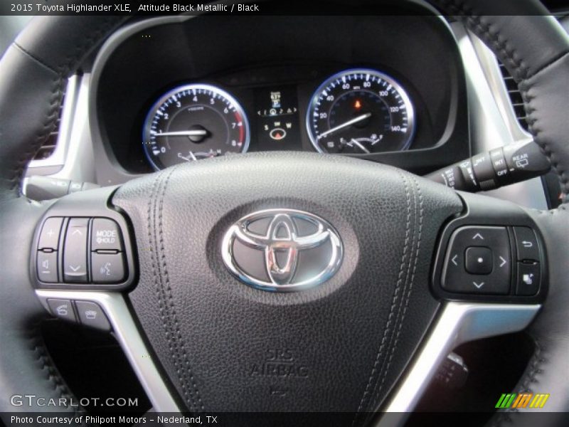Attitude Black Metallic / Black 2015 Toyota Highlander XLE