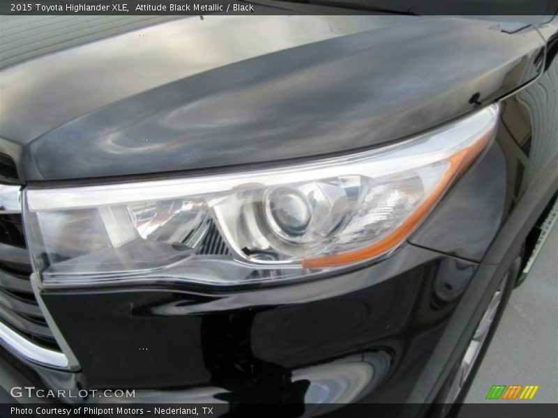 Attitude Black Metallic / Black 2015 Toyota Highlander XLE
