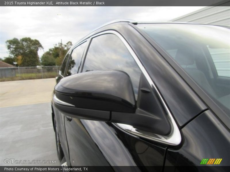 Attitude Black Metallic / Black 2015 Toyota Highlander XLE