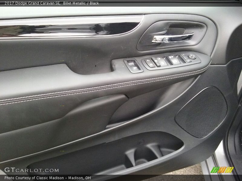 Billet Metallic / Black 2017 Dodge Grand Caravan SE