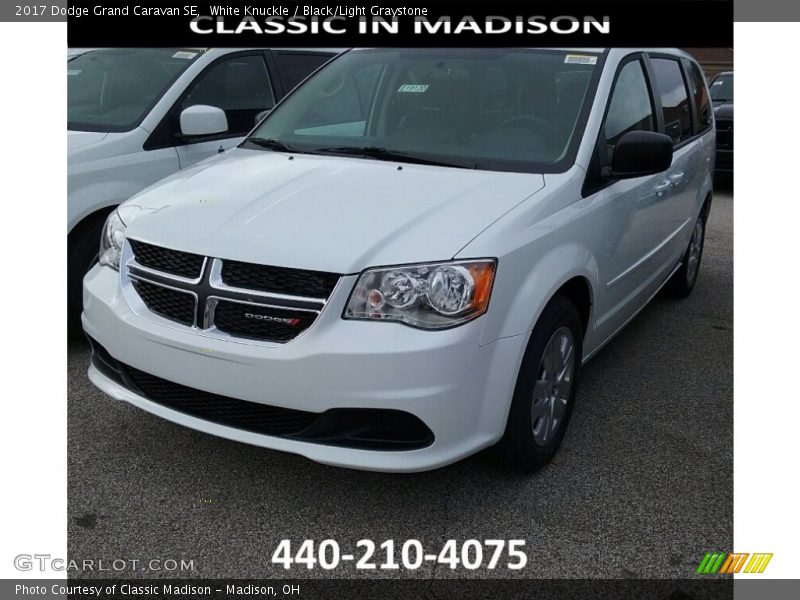 White Knuckle / Black/Light Graystone 2017 Dodge Grand Caravan SE