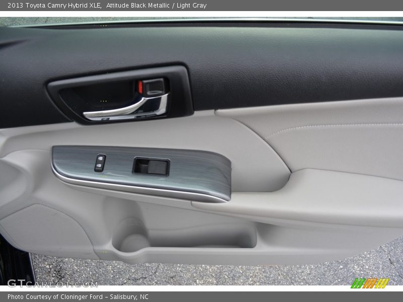 Attitude Black Metallic / Light Gray 2013 Toyota Camry Hybrid XLE