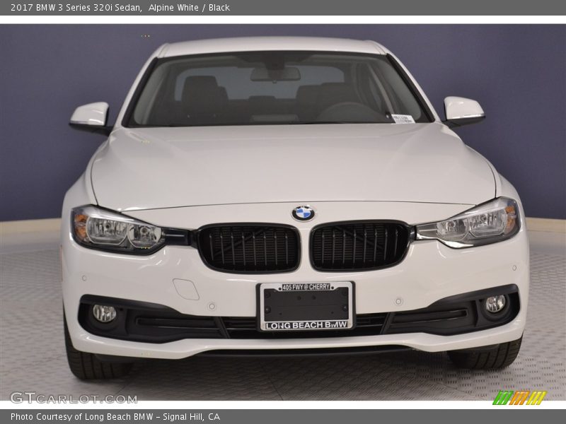 Alpine White / Black 2017 BMW 3 Series 320i Sedan