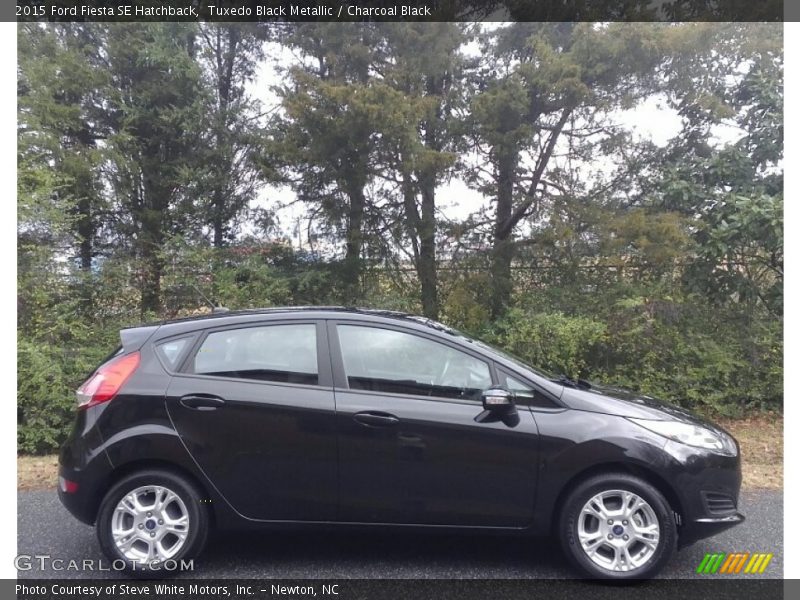 Tuxedo Black Metallic / Charcoal Black 2015 Ford Fiesta SE Hatchback