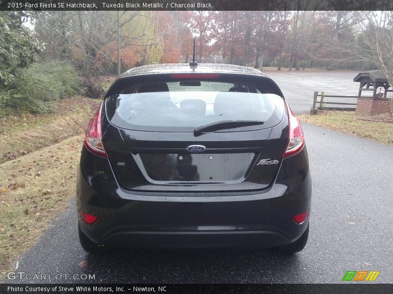 Tuxedo Black Metallic / Charcoal Black 2015 Ford Fiesta SE Hatchback