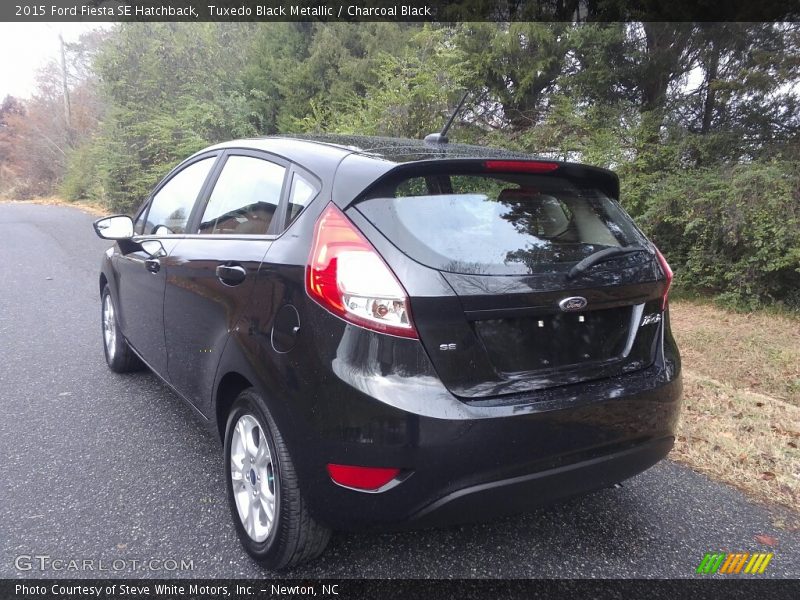 Tuxedo Black Metallic / Charcoal Black 2015 Ford Fiesta SE Hatchback