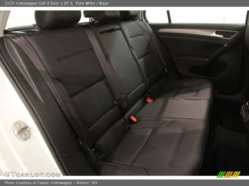 Pure White / Black 2015 Volkswagen Golf 4 Door 1.8T S