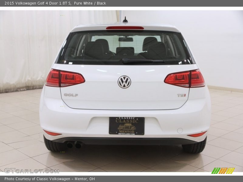 Pure White / Black 2015 Volkswagen Golf 4 Door 1.8T S