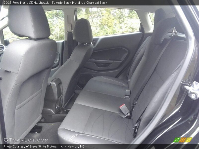 Tuxedo Black Metallic / Charcoal Black 2015 Ford Fiesta SE Hatchback