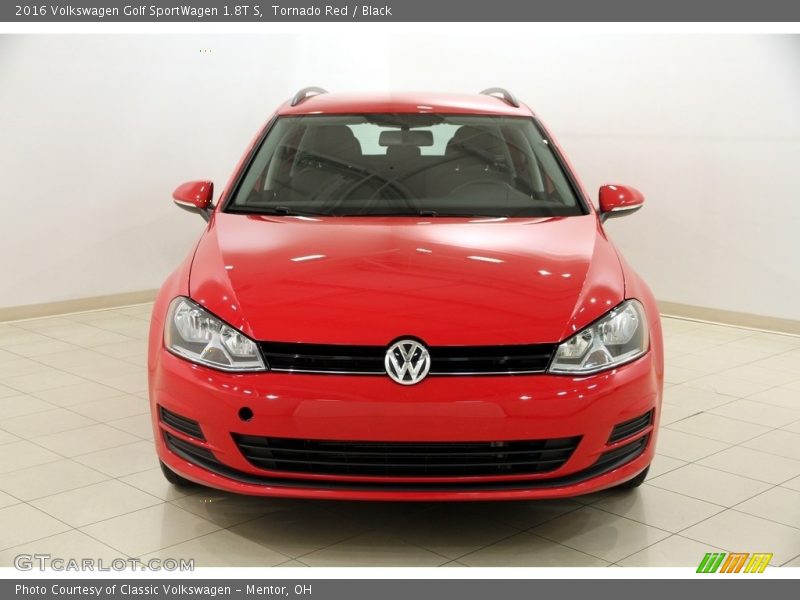 Tornado Red / Black 2016 Volkswagen Golf SportWagen 1.8T S