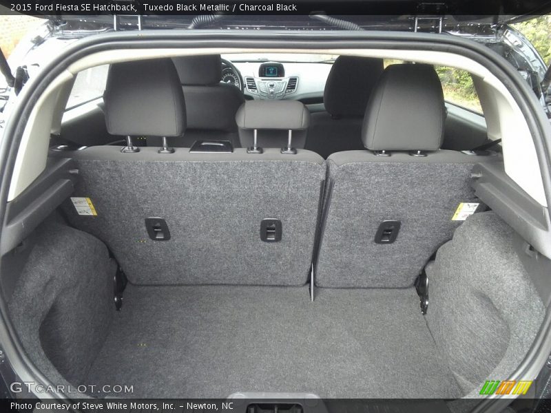 Tuxedo Black Metallic / Charcoal Black 2015 Ford Fiesta SE Hatchback