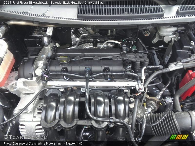 Tuxedo Black Metallic / Charcoal Black 2015 Ford Fiesta SE Hatchback