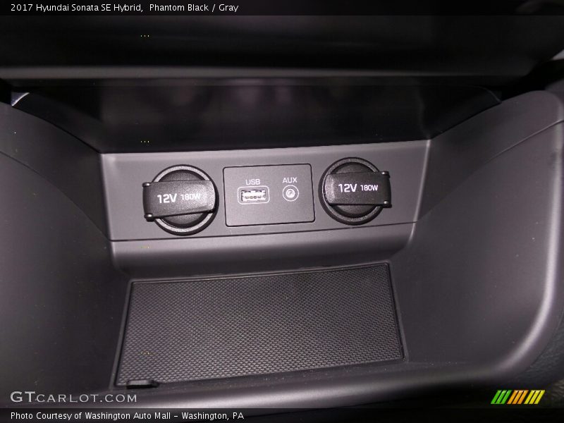 Phantom Black / Gray 2017 Hyundai Sonata SE Hybrid