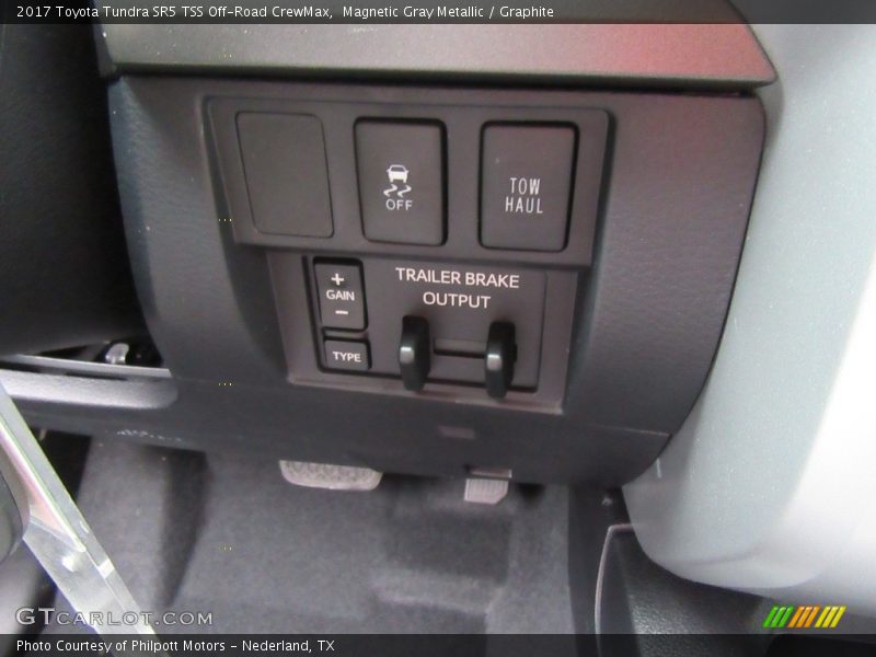 Magnetic Gray Metallic / Graphite 2017 Toyota Tundra SR5 TSS Off-Road CrewMax