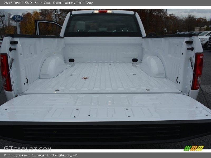 Oxford White / Earth Gray 2017 Ford F150 XL SuperCab