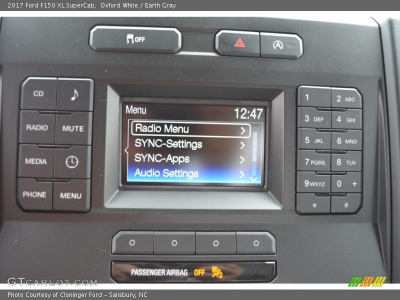 Oxford White / Earth Gray 2017 Ford F150 XL SuperCab