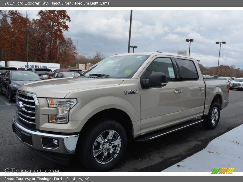 Ingot Silver / Medium Light Camel 2017 Ford Explorer FWD