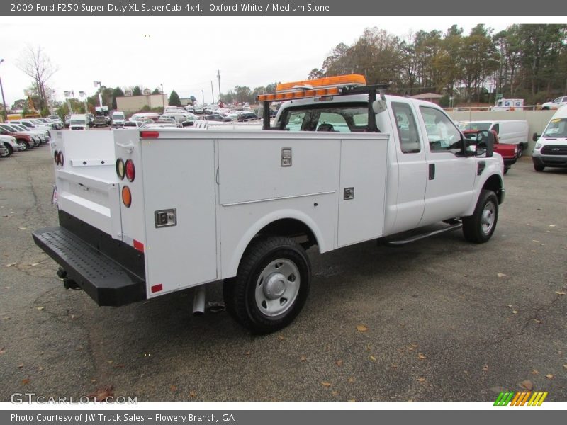 Oxford White / Medium Stone 2009 Ford F250 Super Duty XL SuperCab 4x4