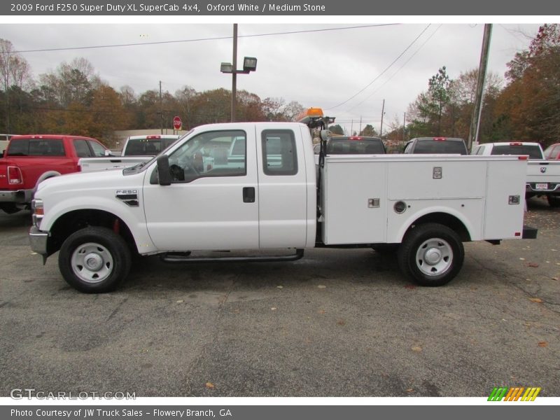Oxford White / Medium Stone 2009 Ford F250 Super Duty XL SuperCab 4x4